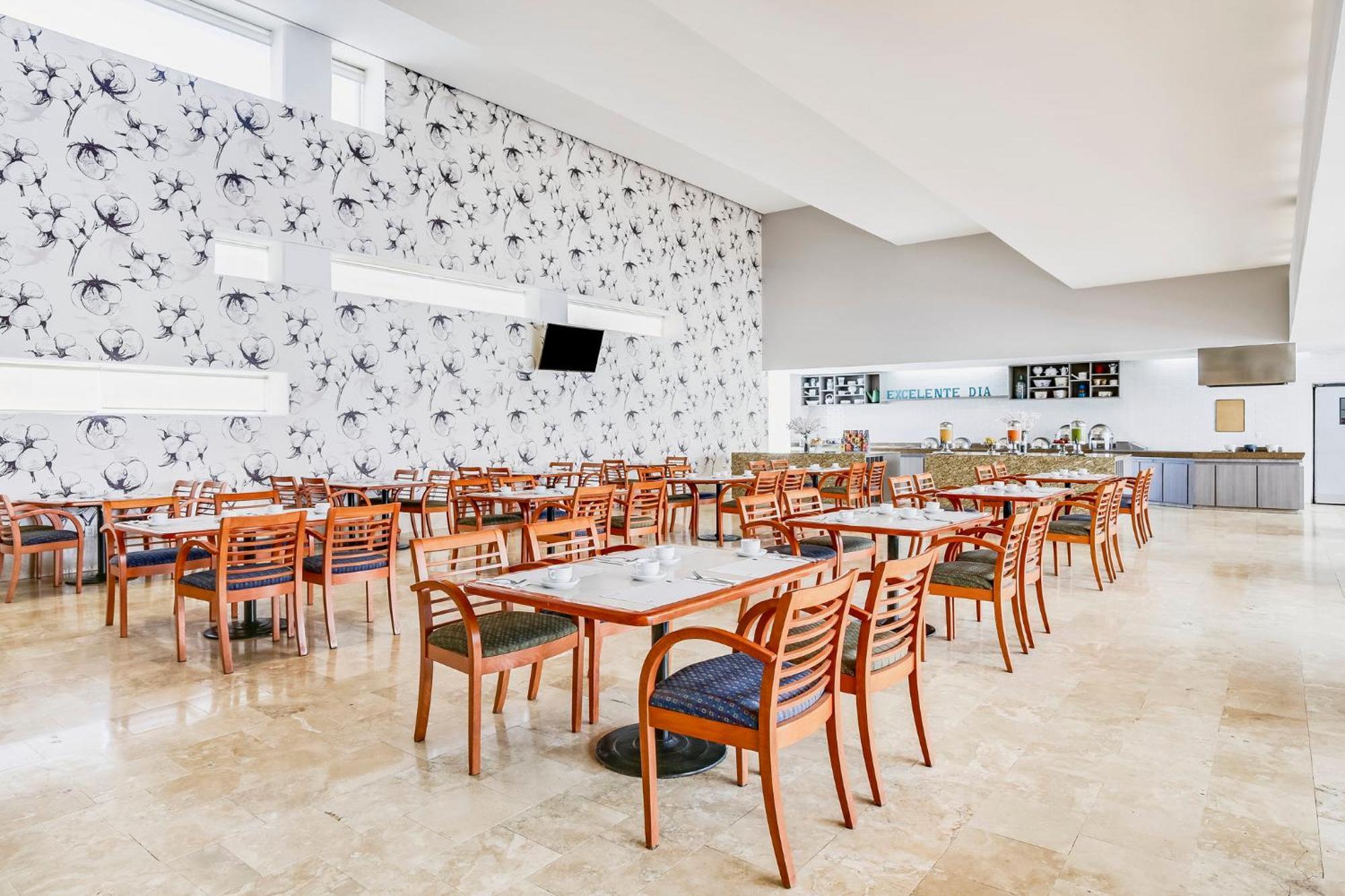 Fiesta Inn Torreon Galerias Екстер'єр фото