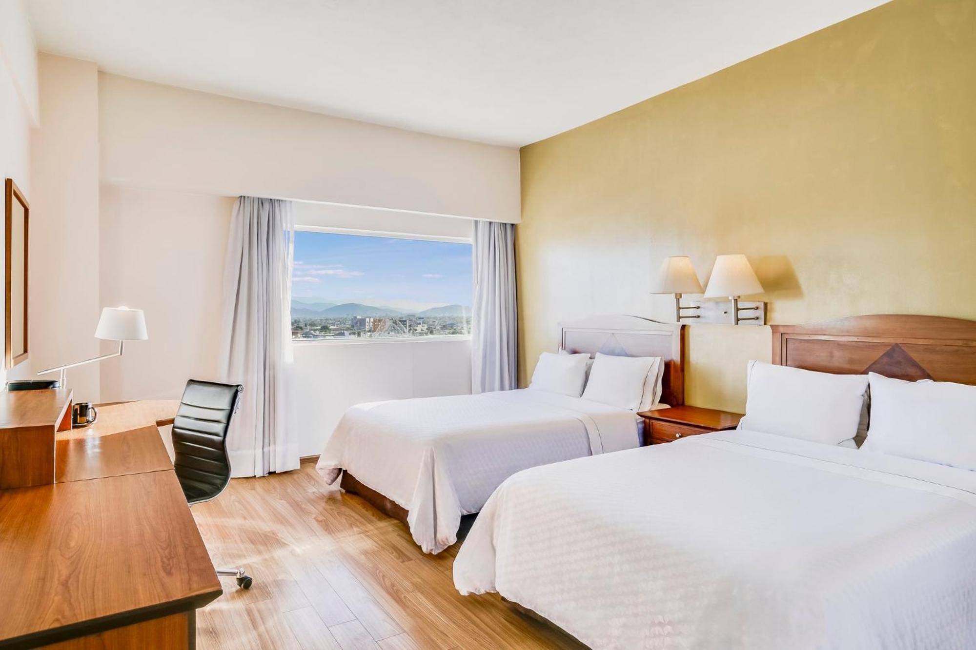 Fiesta Inn Torreon Galerias Екстер'єр фото