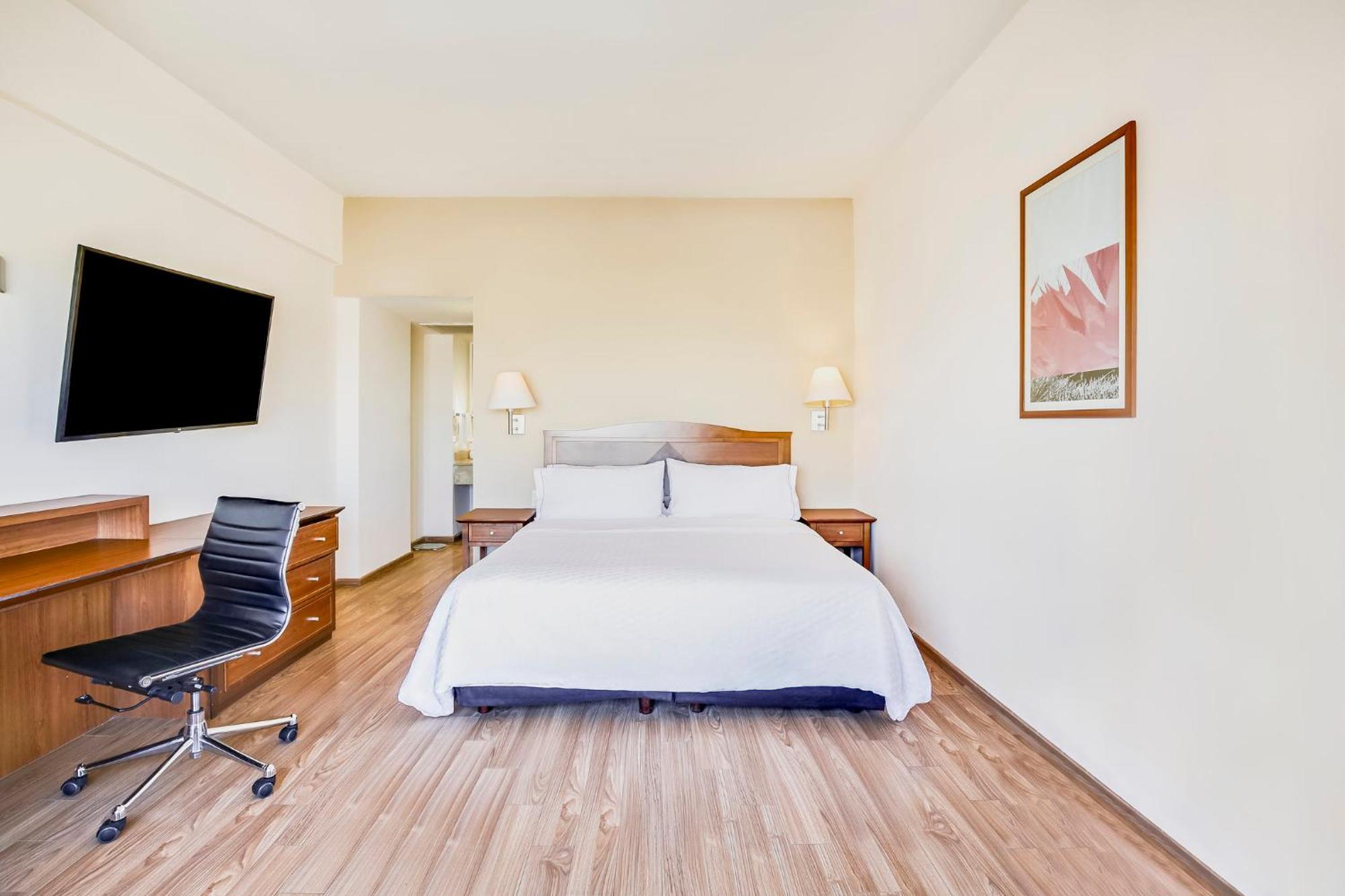 Fiesta Inn Torreon Galerias Екстер'єр фото